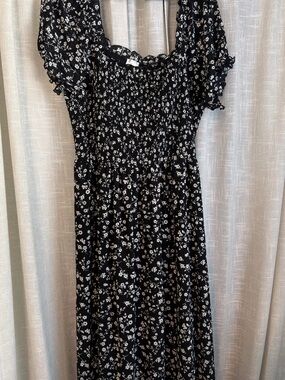 Siren Lily Black Floral Smocked Dress